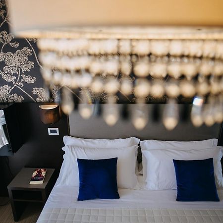 Hotel Lalla Beauty & Relax Cesenatico Exteriör bild