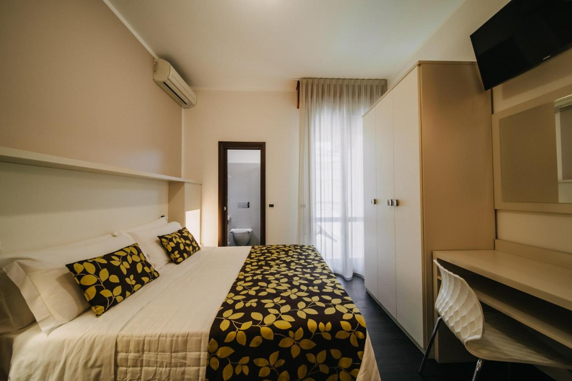 Hotel Lalla Beauty & Relax Cesenatico Exteriör bild