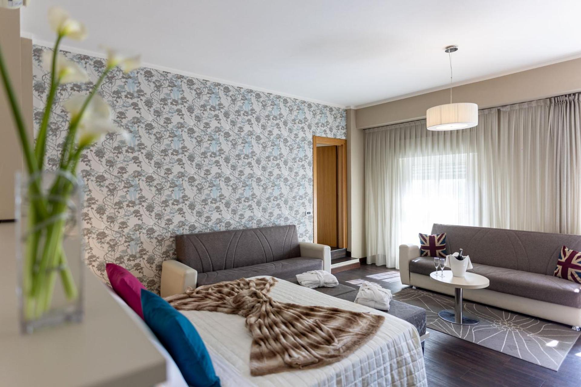 Hotel Lalla Beauty & Relax Cesenatico Exteriör bild