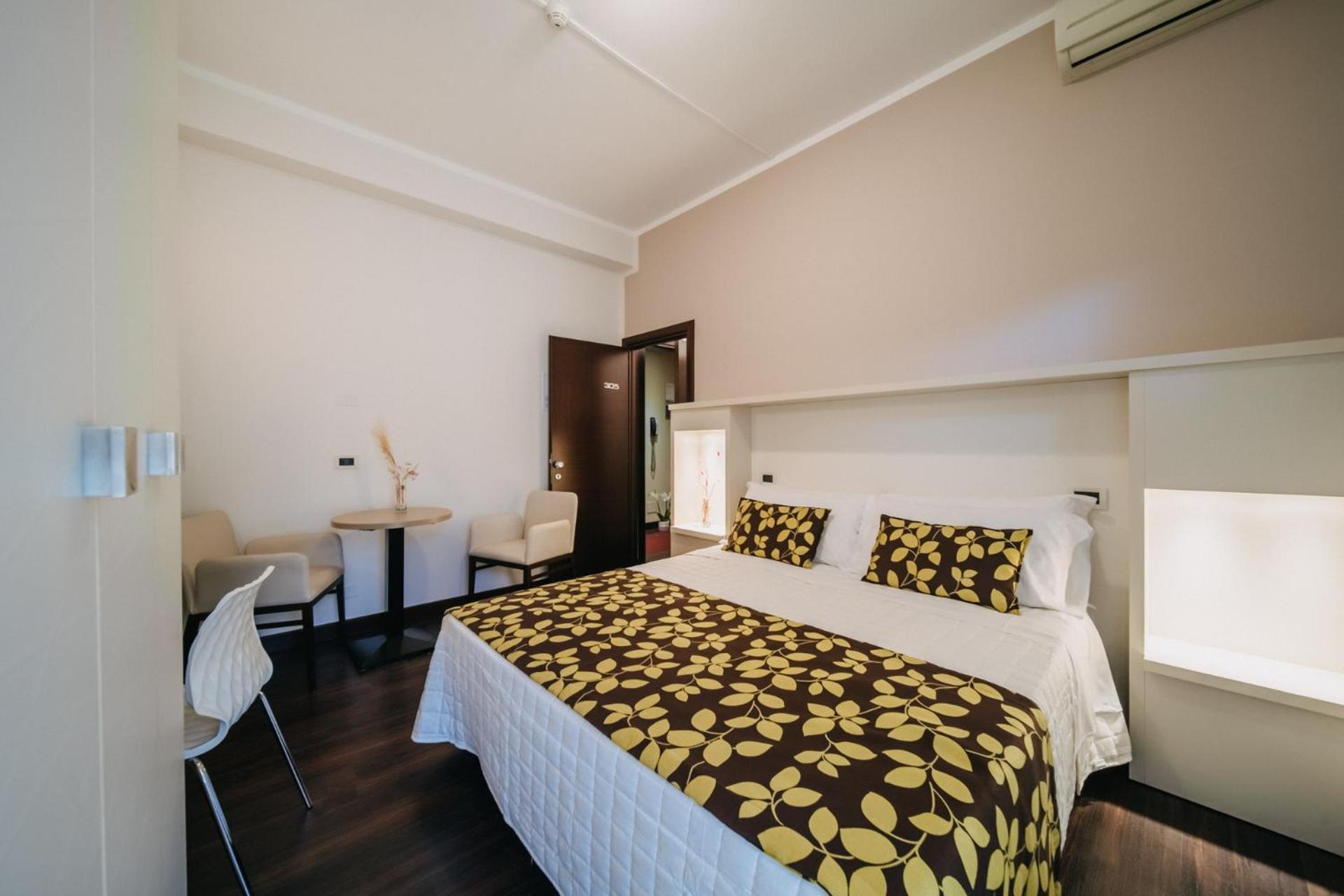 Hotel Lalla Beauty & Relax Cesenatico Exteriör bild